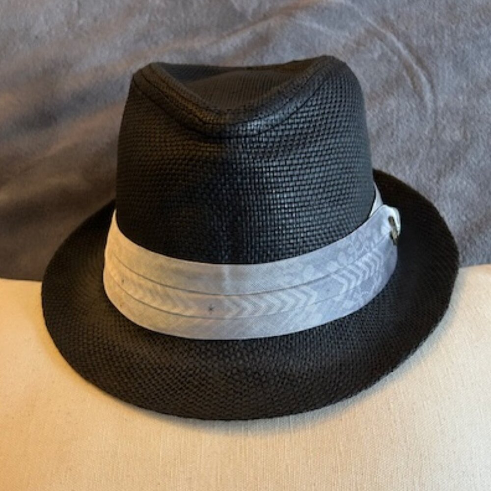 Goorin Bros Black Straw Fedora with Light Gray Band